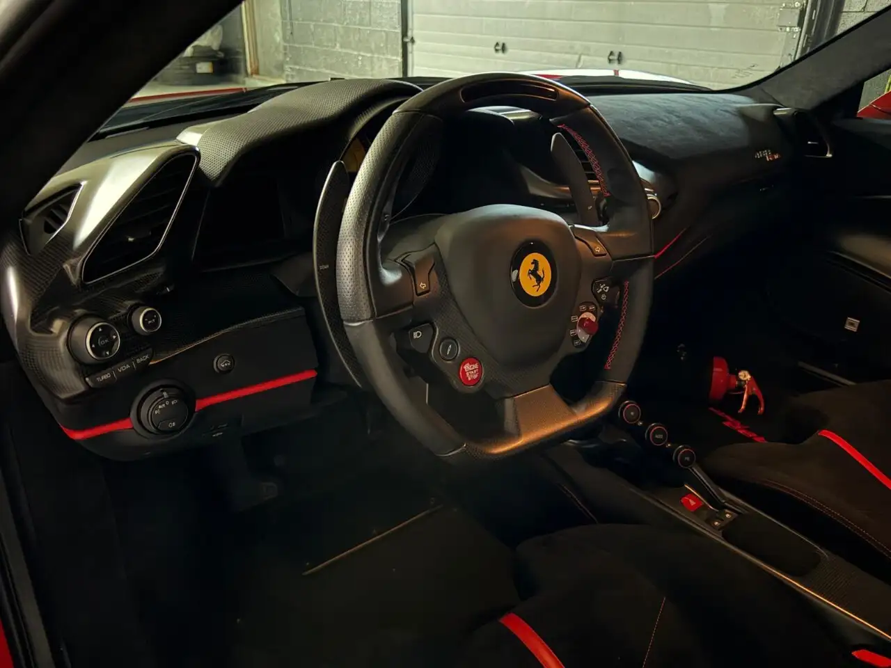 Ferrari 488 снимка Ferrari 488