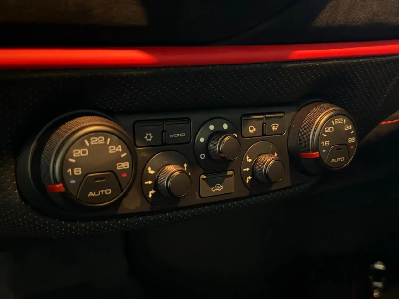 Ferrari 488 снимка Ferrari 488