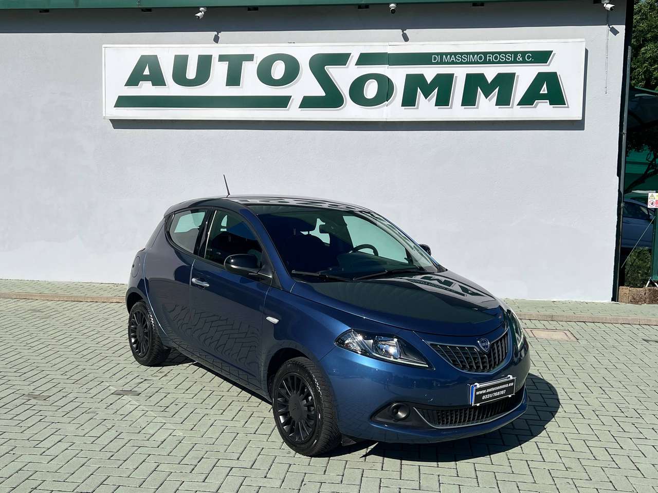 Lancia Ypsilon 1.0 firefly hybrid Silver  VETTURA COME NUOVA!! IMPECCABILE A LIVELLO MECCANICO ED ESTETICO - ADATTA PER NEOPATENTATI