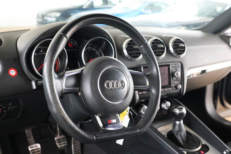Audi TT 2.0 TFSI Coupe S-Line*Bose*Navi*Xenon*PDC — photo 12