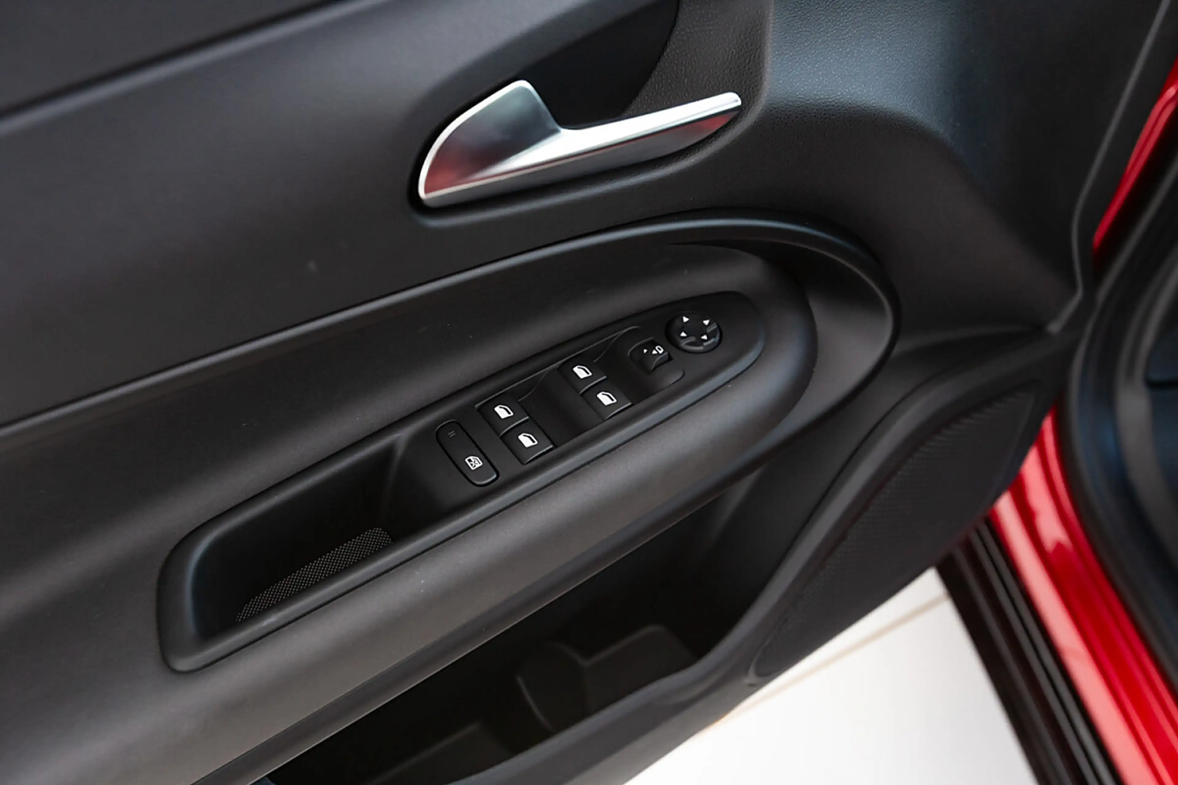 Alfa Romeo Junior 1.2 VGT Mild Hybrid Q4 — photo 10