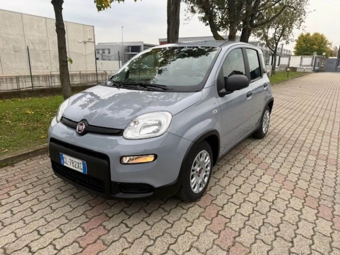 Fiat Panda 1.0 FireFly S&S Hybrid, Gris - 1