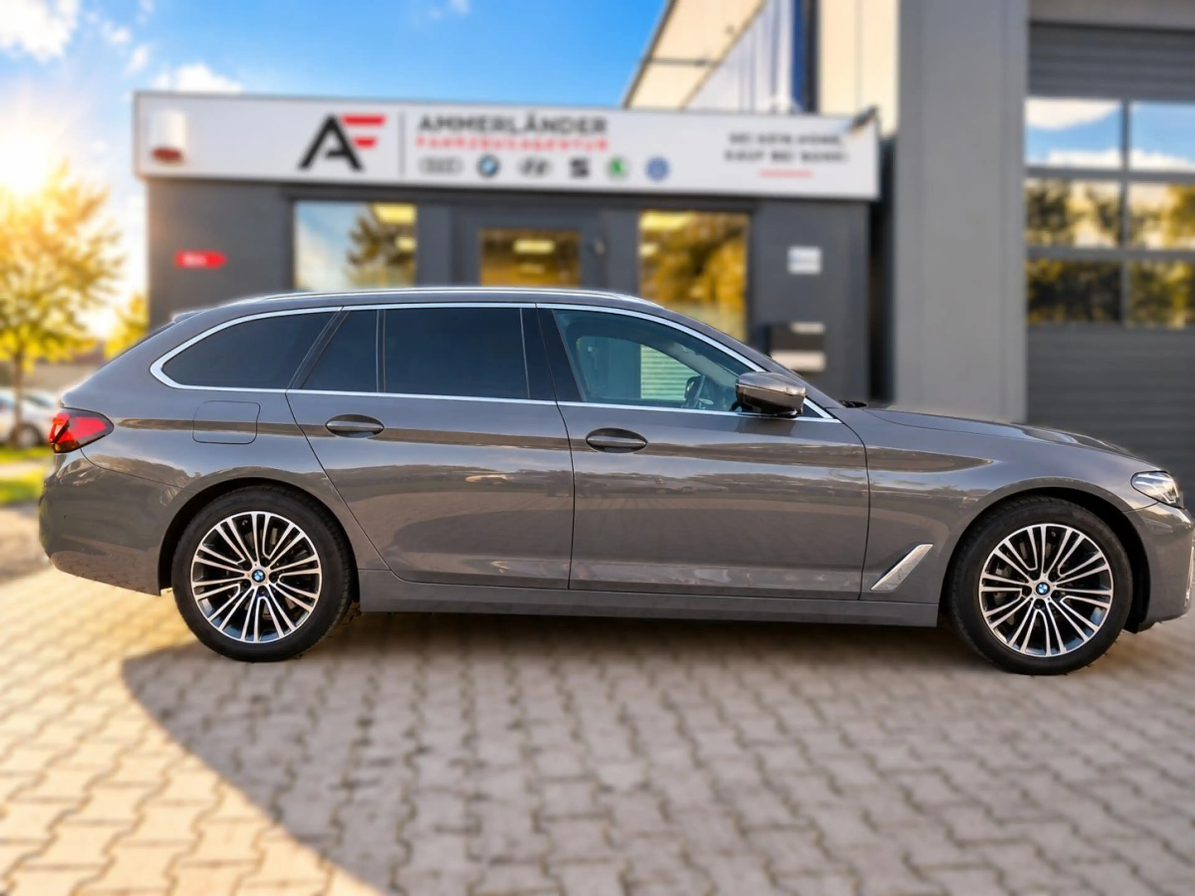 BMW 530 d Mild Hybrid xDrive Luxury Line 3,0 TDI *AHK-NAVI — photo 3