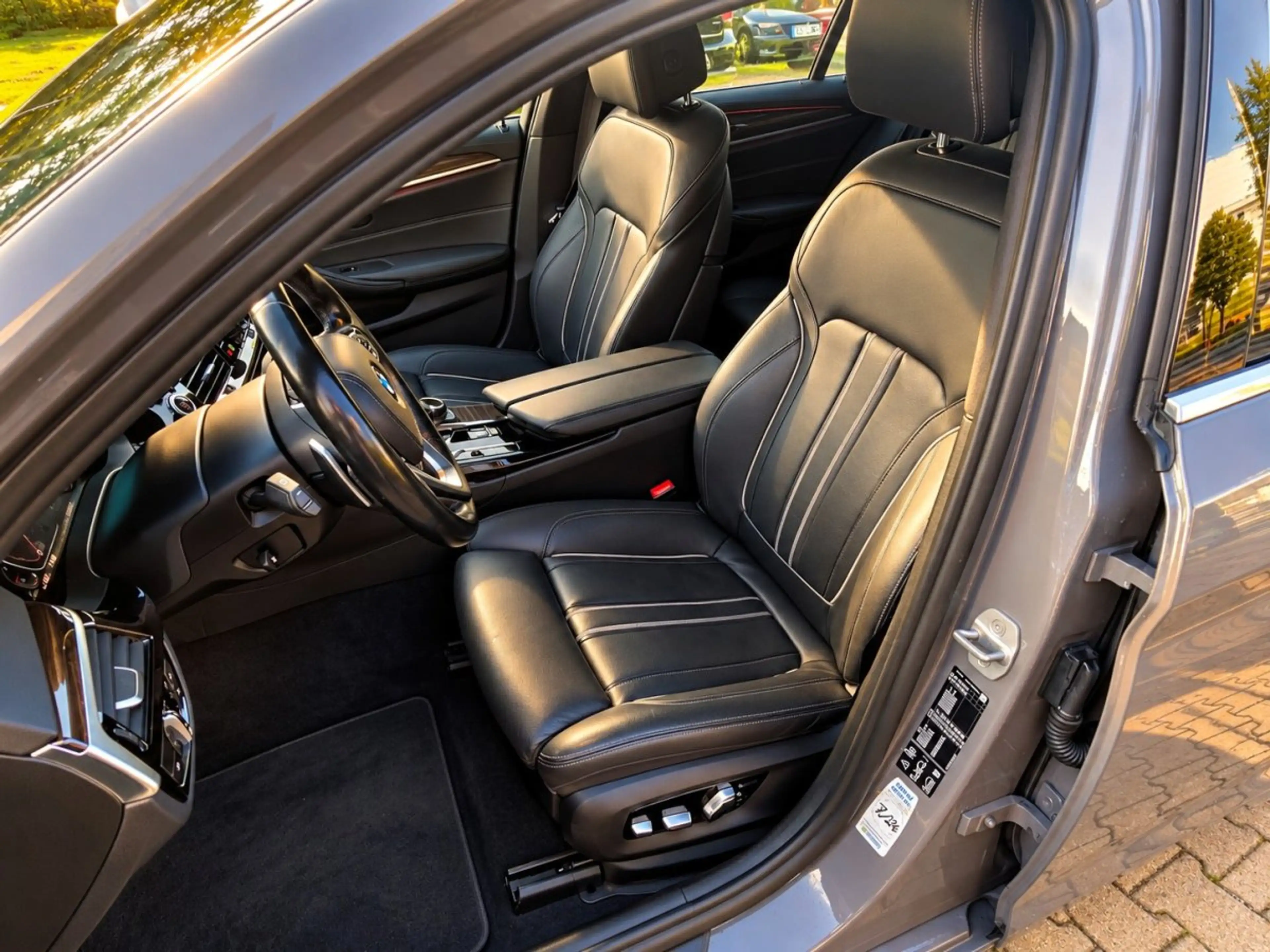 BMW 530 d Mild Hybrid xDrive Luxury Line 3,0 TDI *AHK-NAVI — photo 5