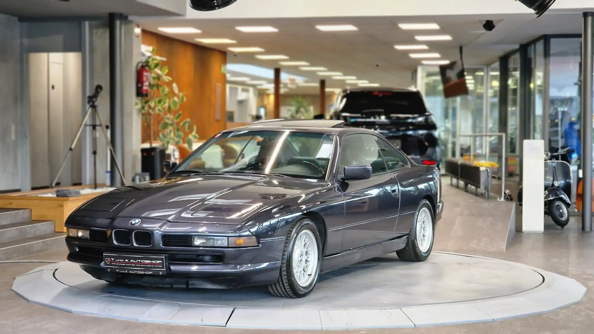 BMW 850 i Coupe Aut. *1-Hand*Scheibedach*Leder* Noir - 1