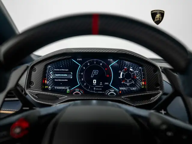 Lamborghini Revuelto view 12