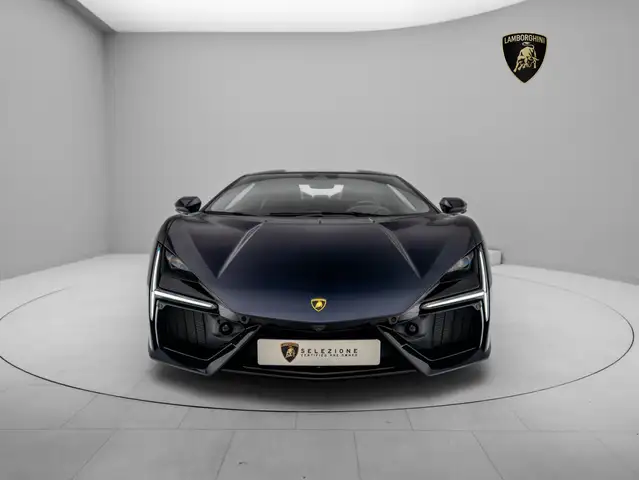 Lamborghini Revuelto view 2
