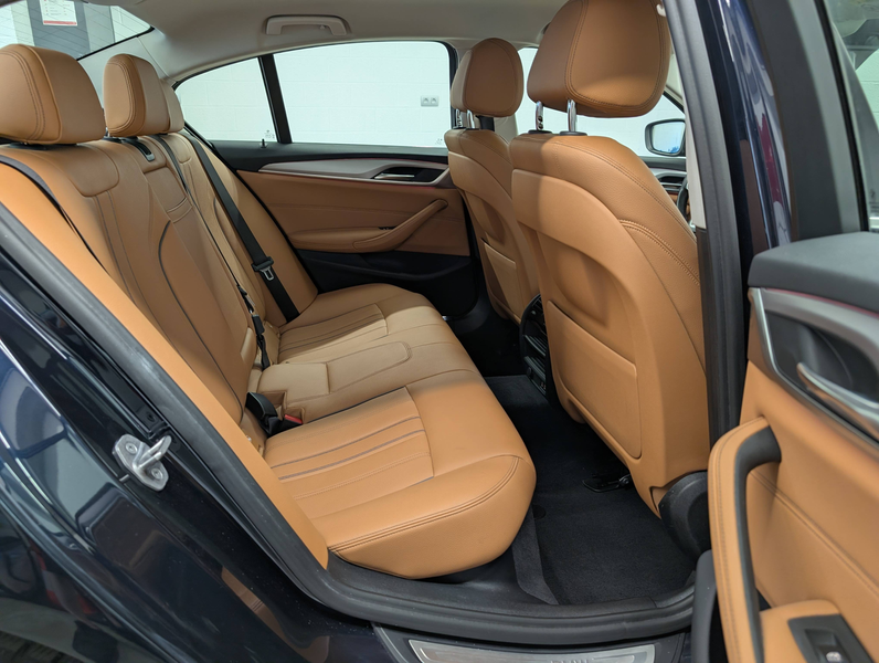 BMW 520 dA Berline **CUIR-LED-NAVI-CAMERA-DIGITAL COCKPIT** — photo 8