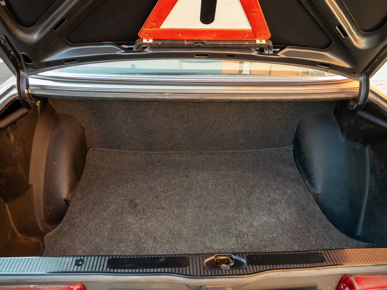 Mercedes-Benz E 230 w123, foto 7