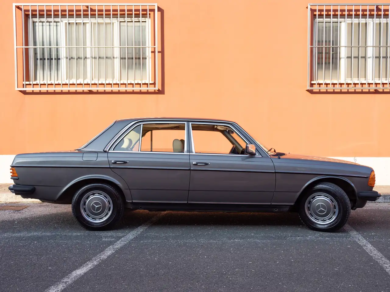 Mercedes-Benz E 230 w123, foto 12