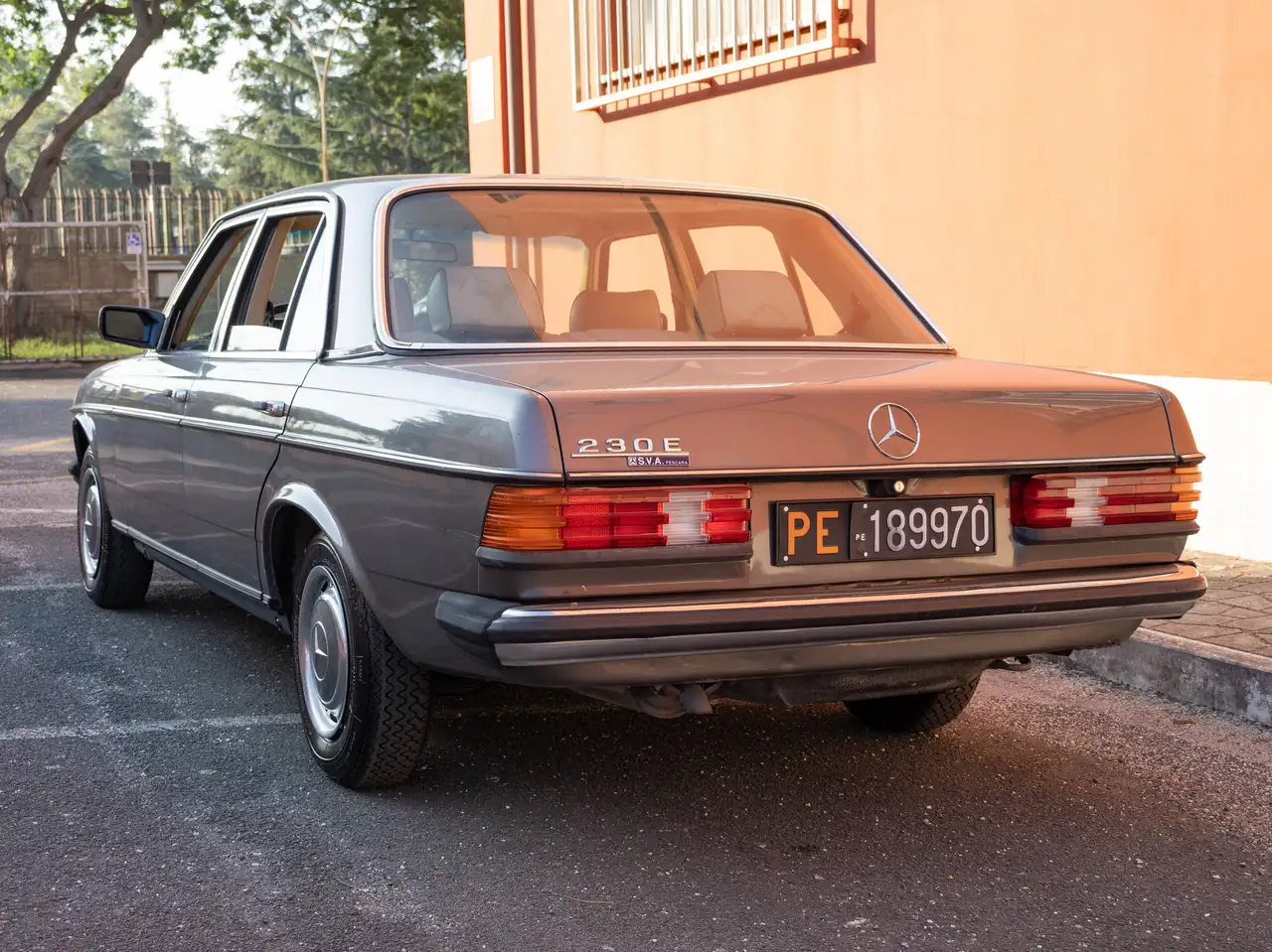Mercedes-Benz E 230 w123, foto 5