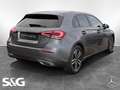 Mercedes-Benz A 180 NIGHT PAKET+CARPLAY+SPURHALTE+MBUX+17 ZOLL Gris - thumbnail 2