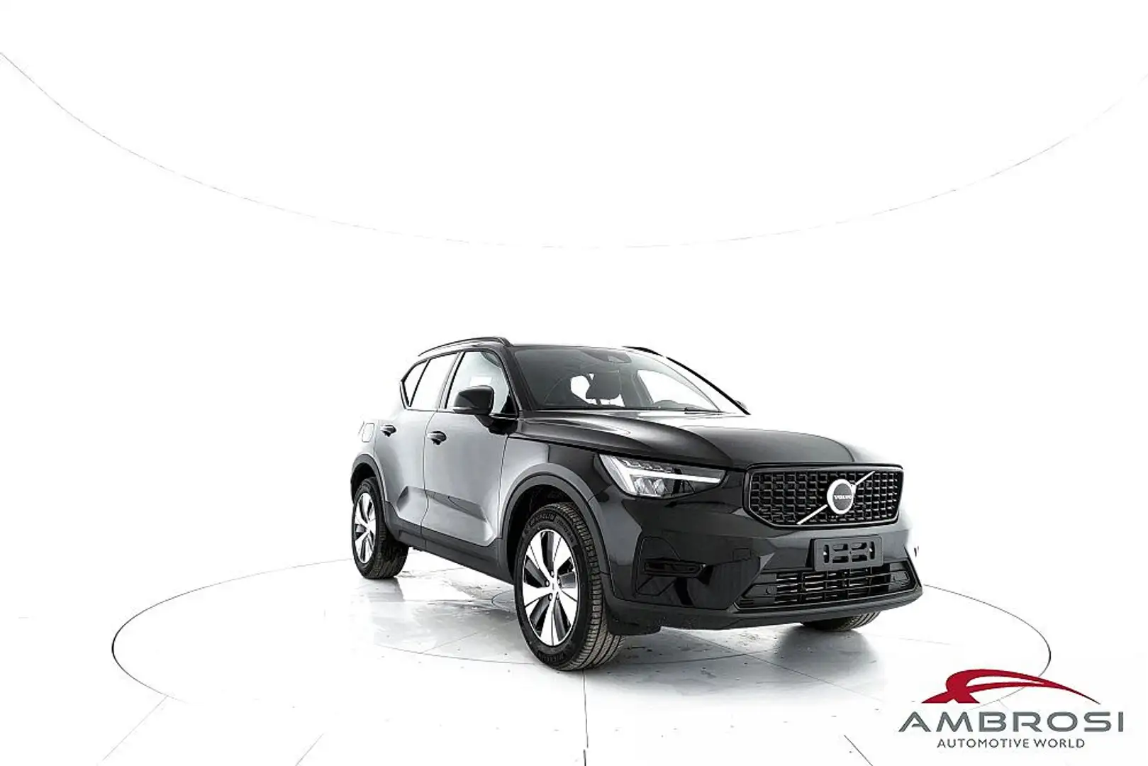 Volvo XC40 T5 Recharge plug-in hybrid automatico Plus Dark Nero - 2