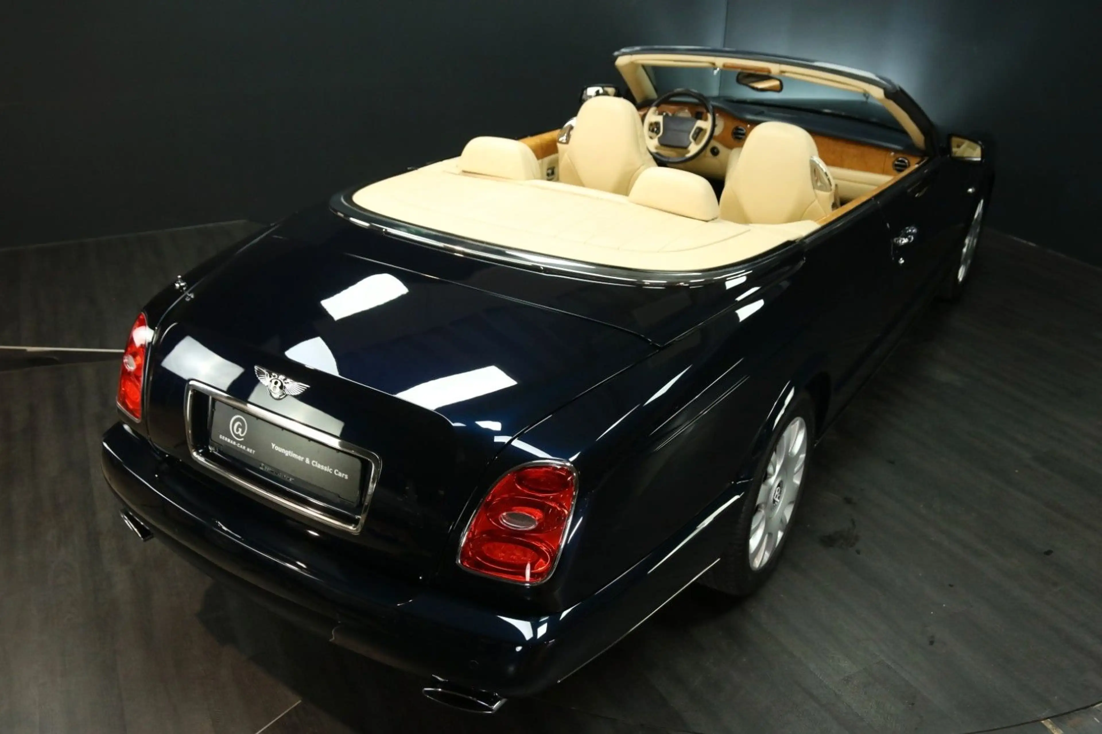 Bentley Azure Cabrio — photo 32