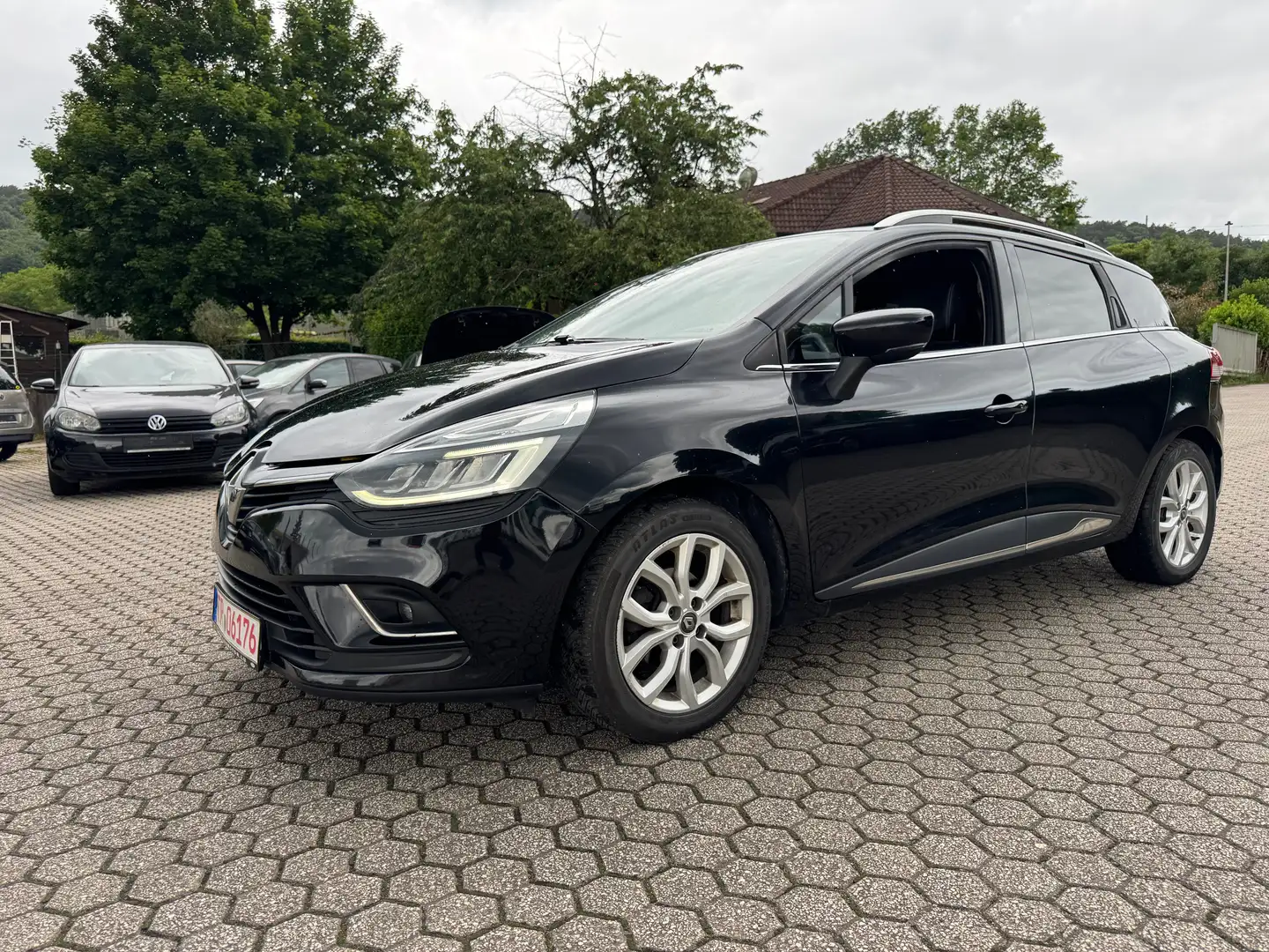 Renault Clio Grandtour (Energy) TCe 90 Bose Edition Noir - 2