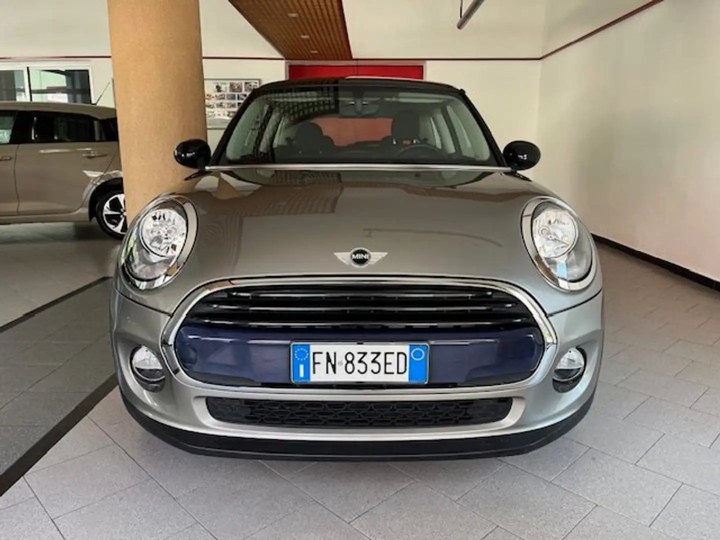 MINI Cooper D F55-F56 2014 1.5 3p CAMBIO AUTOMATICO Argento - 2
