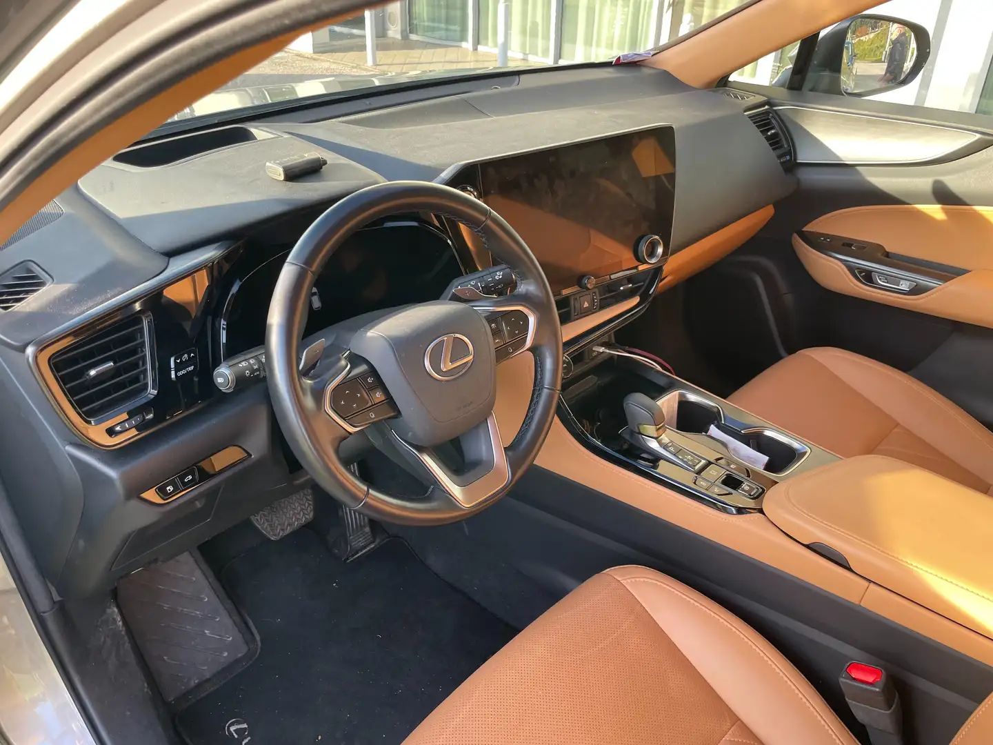 Lexus NX 350h Ezüst - 2