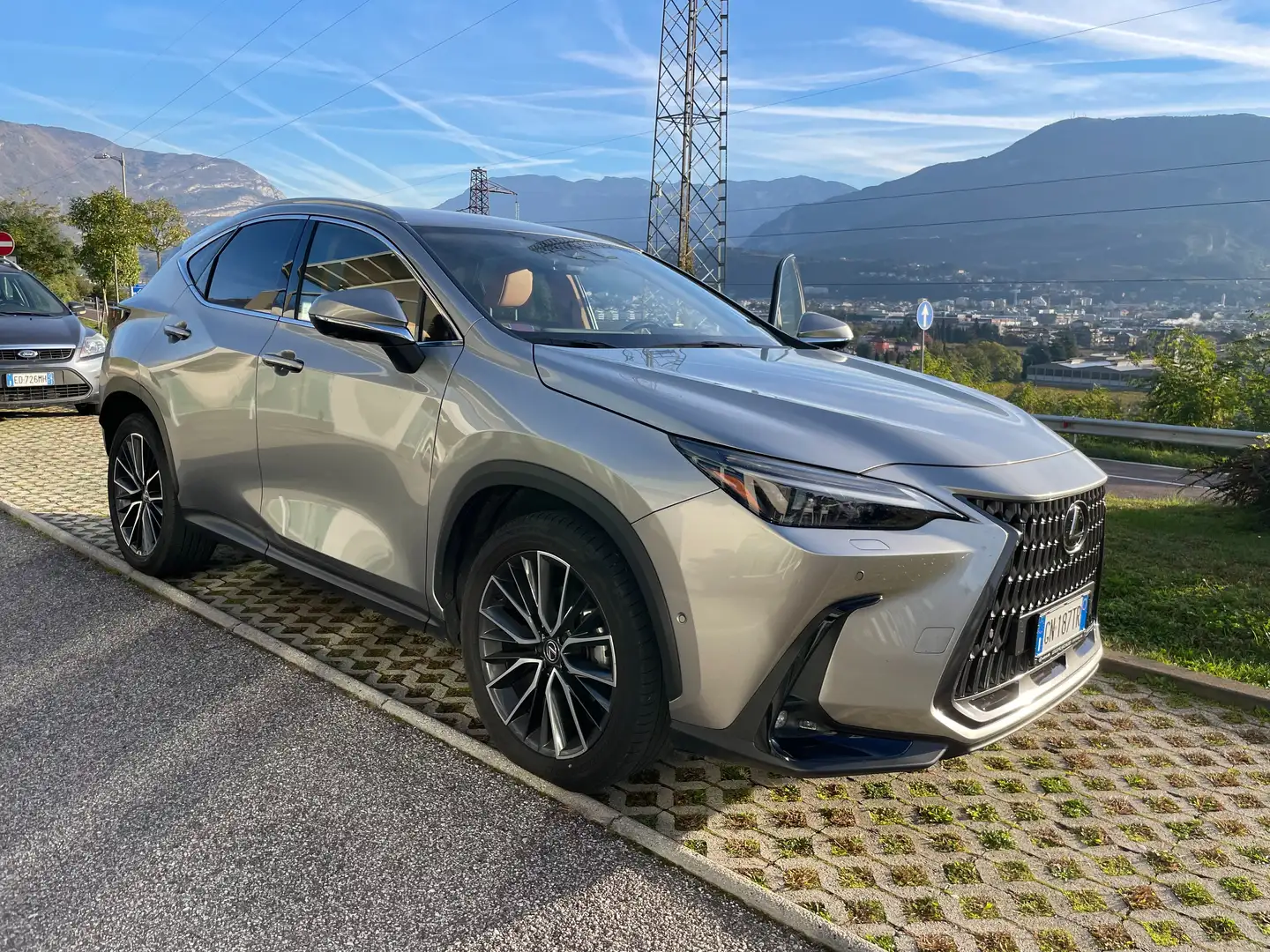 Lexus NX 350h Ezüst - 1