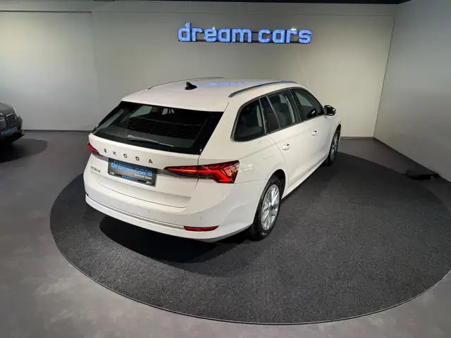 Skoda Octavia view 16