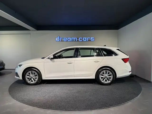 Skoda Octavia view 8