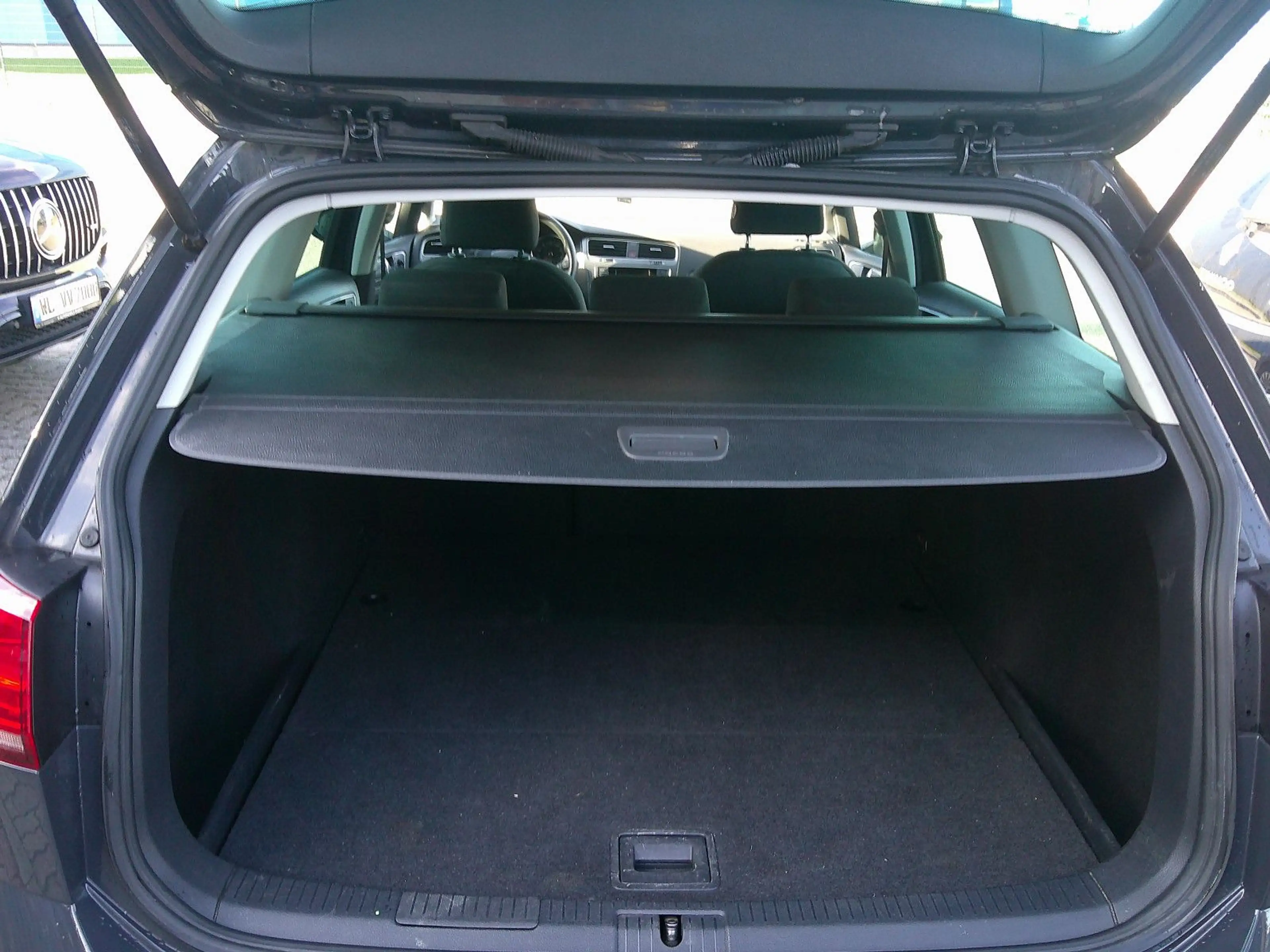 Volkswagen Golf VII Variant Trendline BMT — photo 7