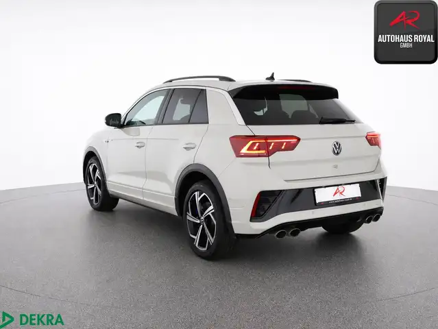 Volkswagen T-Roc view 2