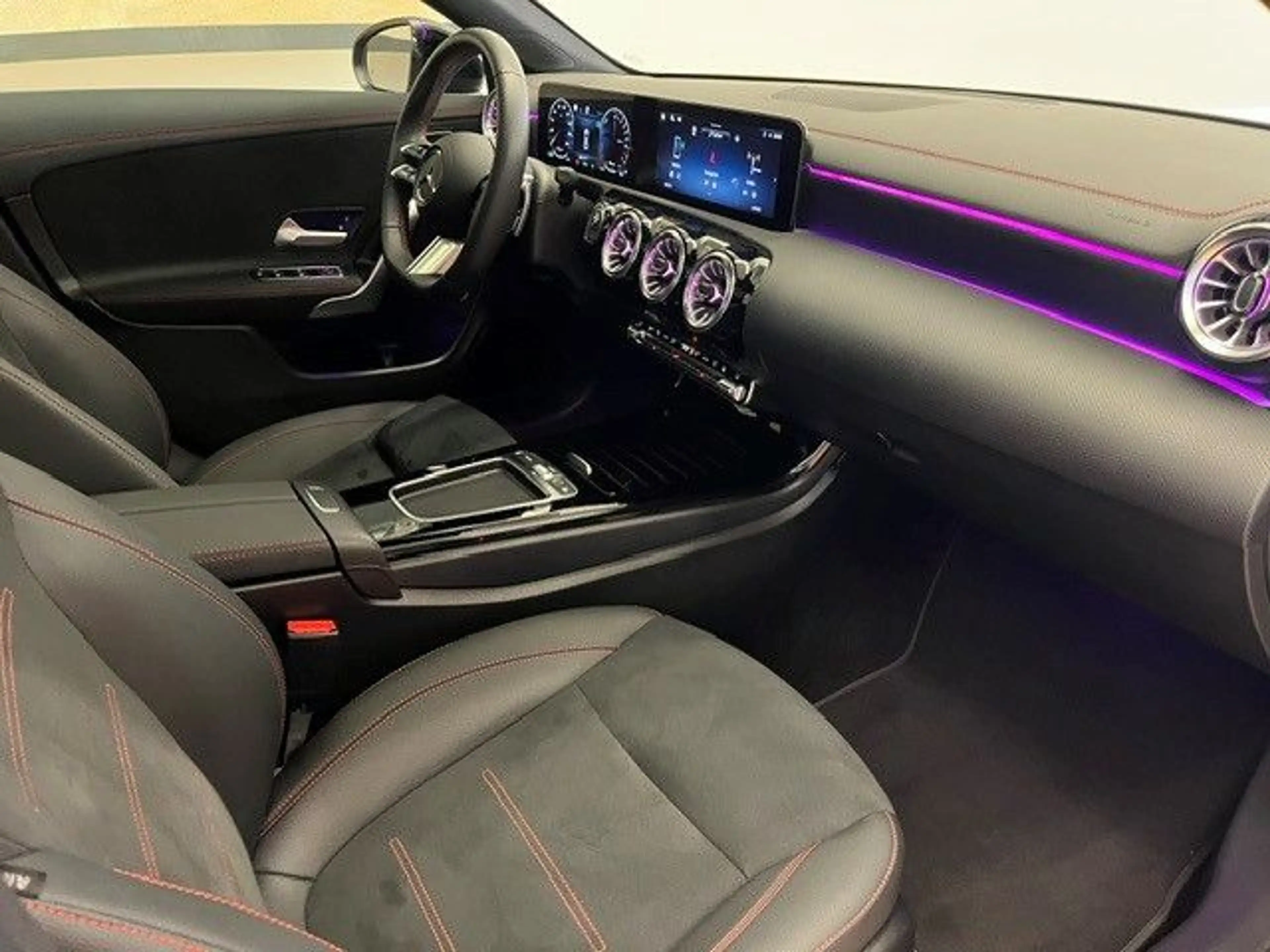 Mercedes-Benz CLA 250 e Coupe AMG-Line Panorama Soundsystem — photo 4