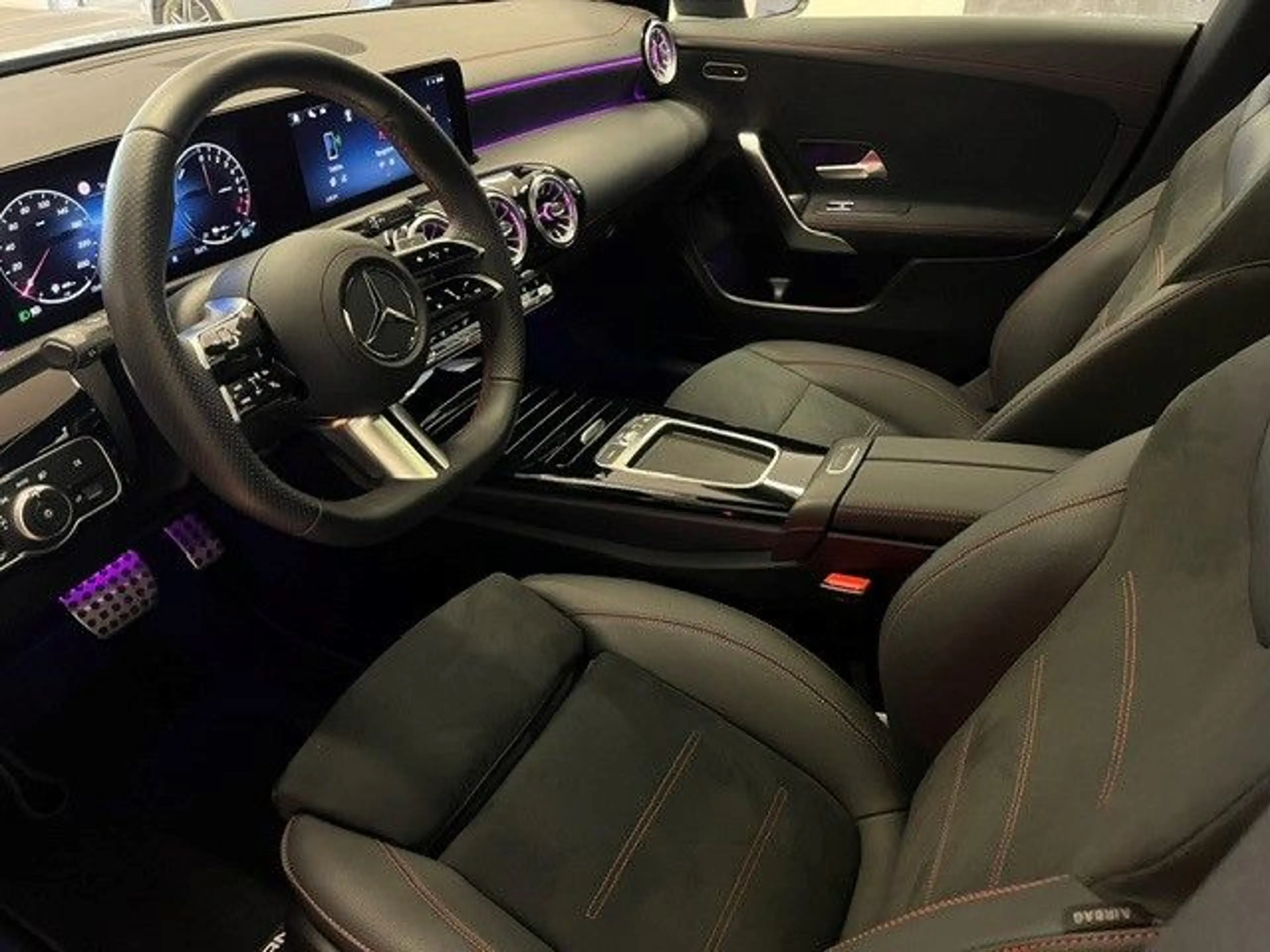Mercedes-Benz CLA 250 e Coupe AMG-Line Panorama Soundsystem — photo 3