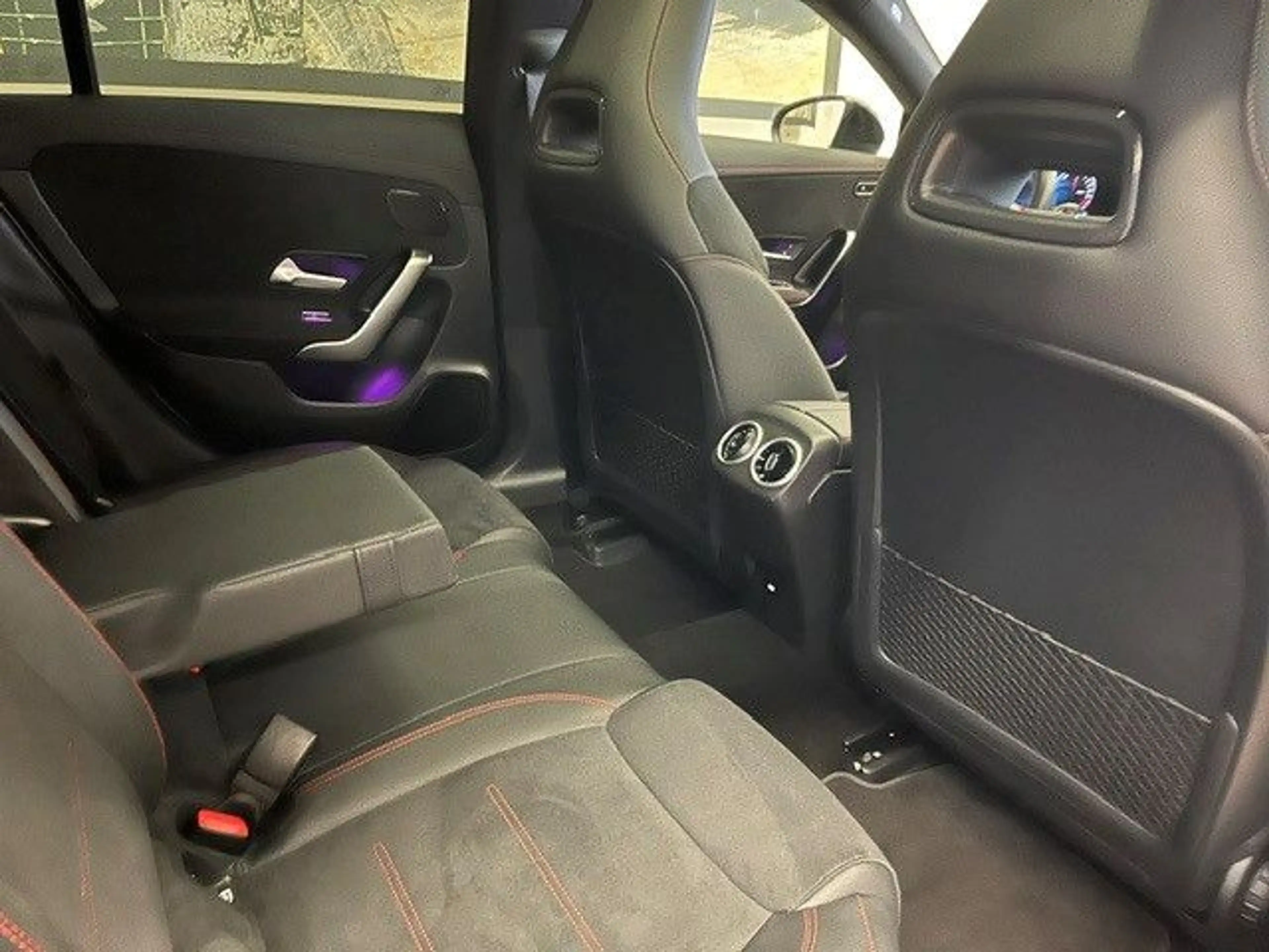 Mercedes-Benz CLA 250 e Coupe AMG-Line Panorama Soundsystem — photo 11