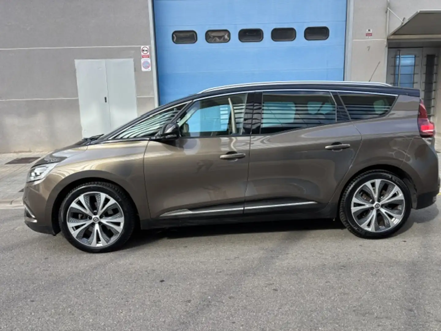 Renault Grand Scenic 1.2 TCE Energy Limited 7pl. 130 Marrón - 2