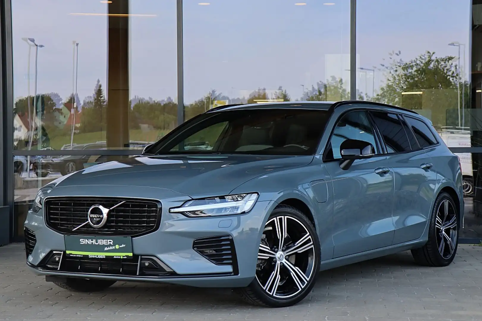 Volvo V60 T6 AWD Recharge PHEV R-Design Geartronic ACC, H... Gris - 1