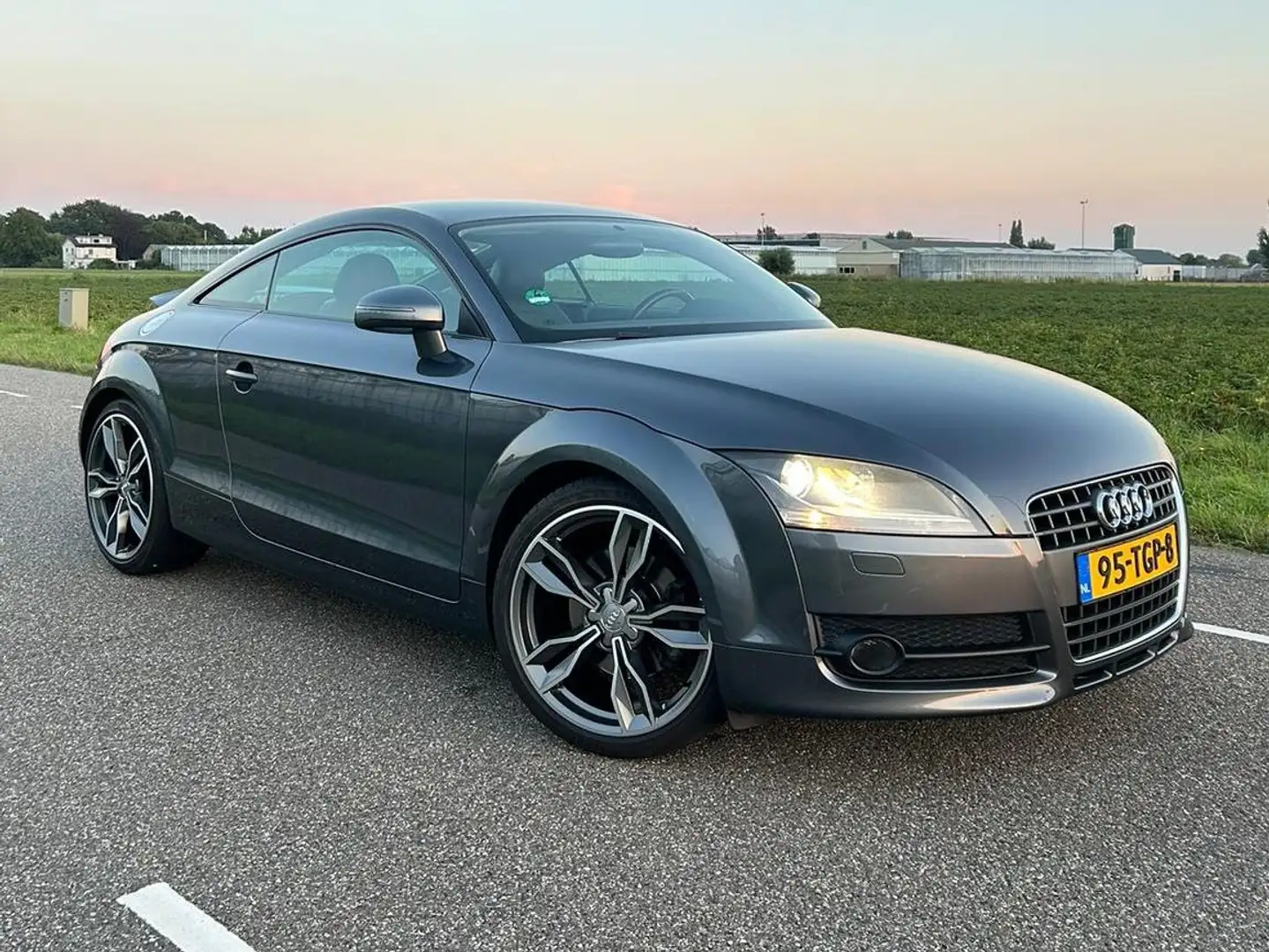Audi TT TT 2.0 TFSI Grijs - 2