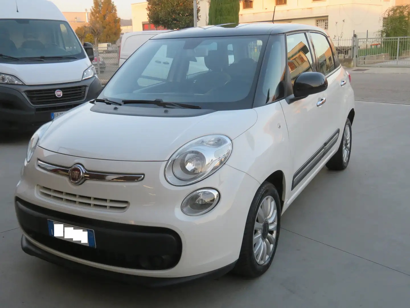 Fiat 500L 500L  1.4 tjt Lounge Gpl 120cv scad. 2036 Bianco - 1