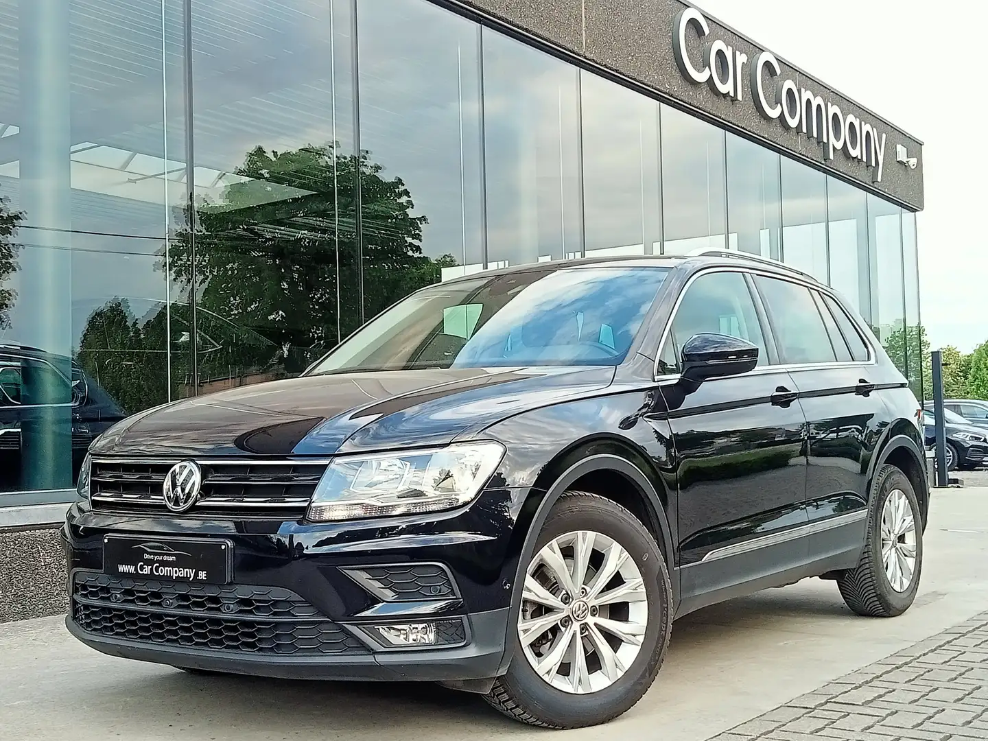 Volkswagen Tiguan 1.5 TSI 150PK COMFORT DSG*GPS*360°CAM*EL.KOFFER Noir - 1