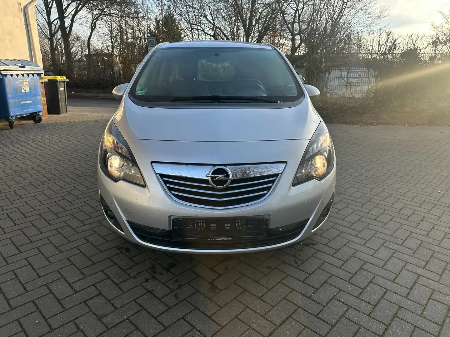 Opel Meriva Innovation / Tüv Neu / Klima / AHK Grau - 2