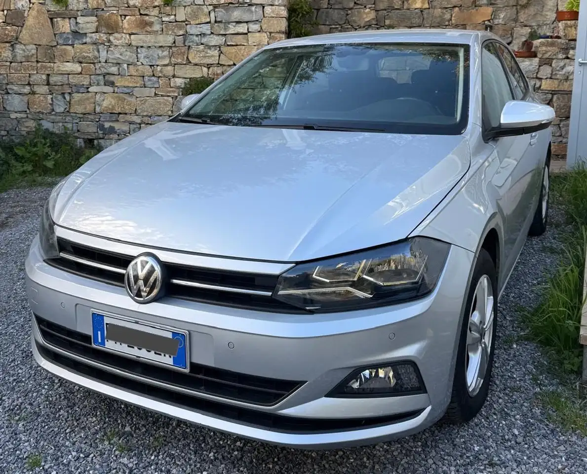 Volkswagen Polo 5p 1.0 mpi Comfortline 75cv — photo 1 of 8