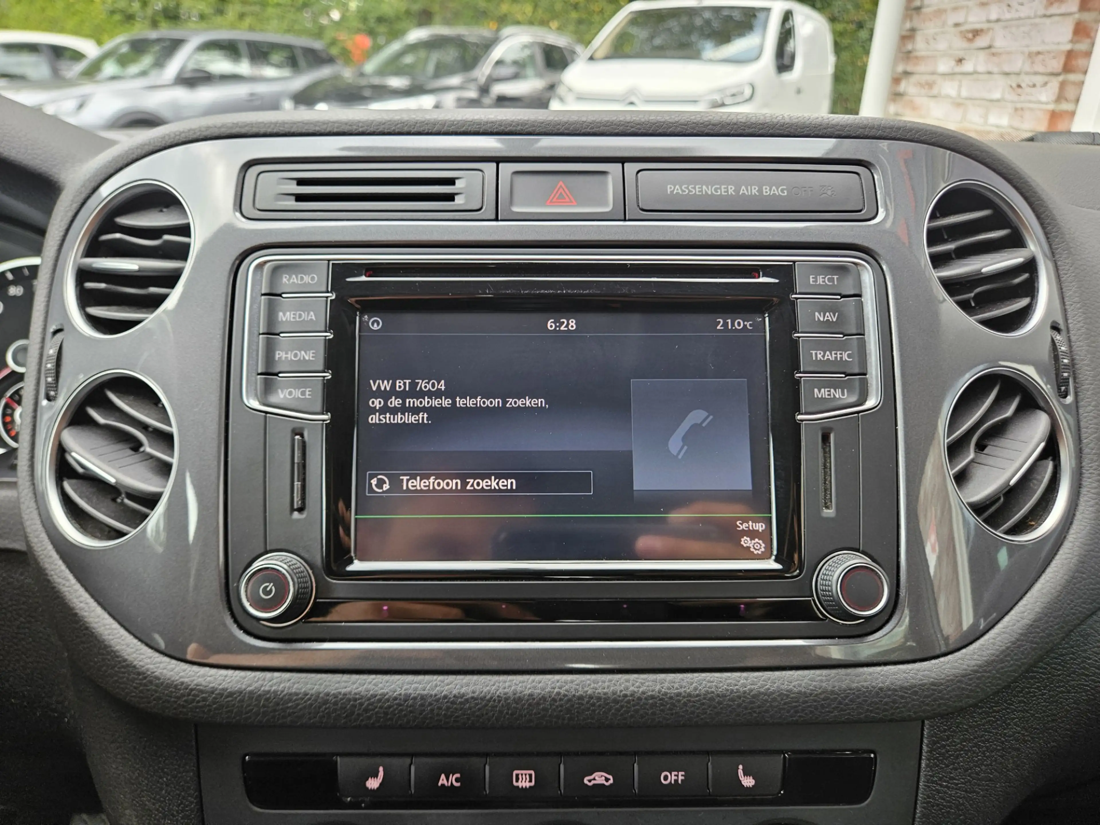 Volkswagen Tiguan 1.4 TSI Sport&Style Trekhaak! Navigatie! Nette Aut — photo 10