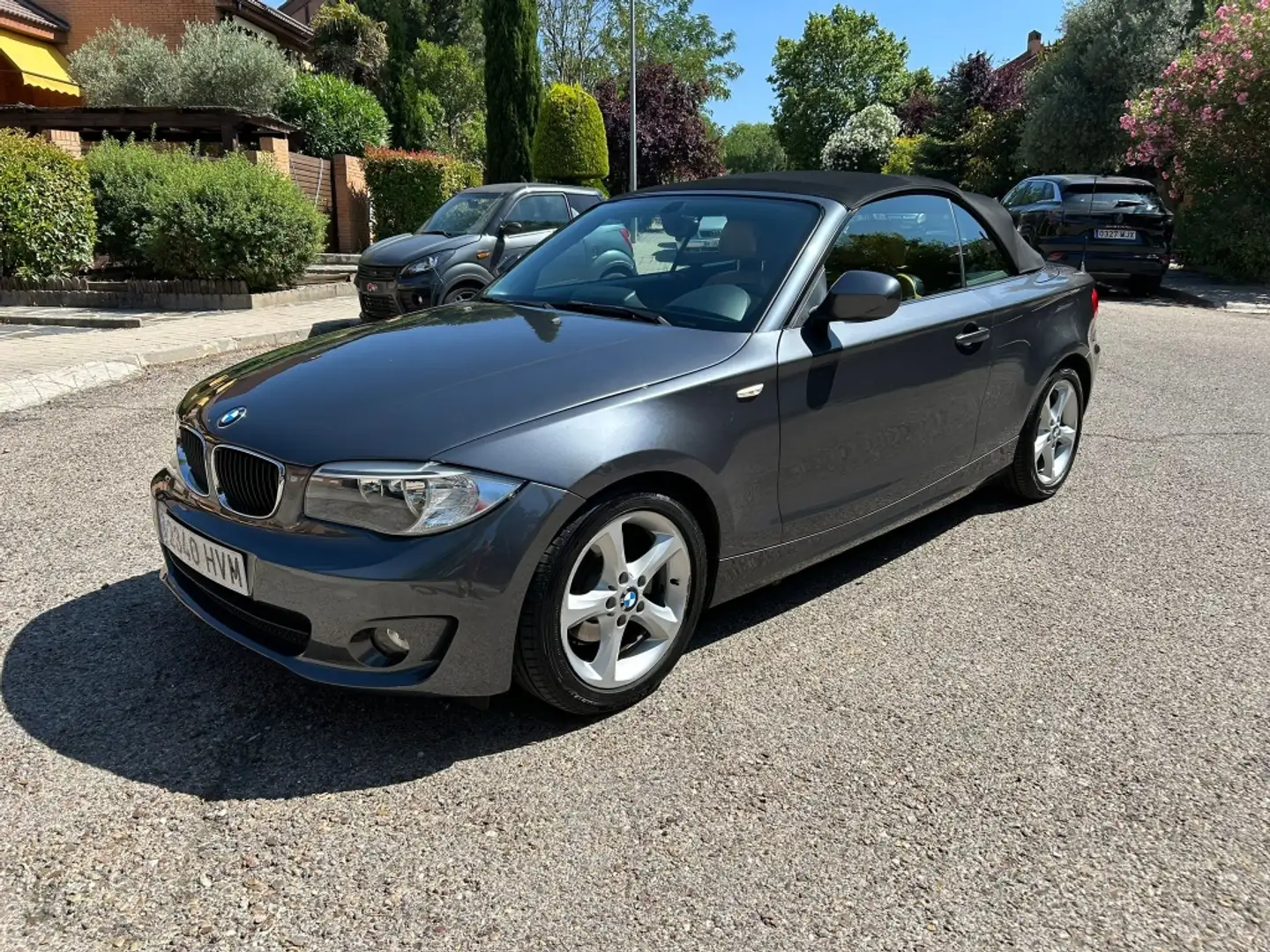 BMW 118 118dA Cabrio - 1