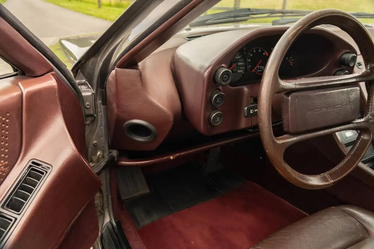 Porsche 928 S, foto 12