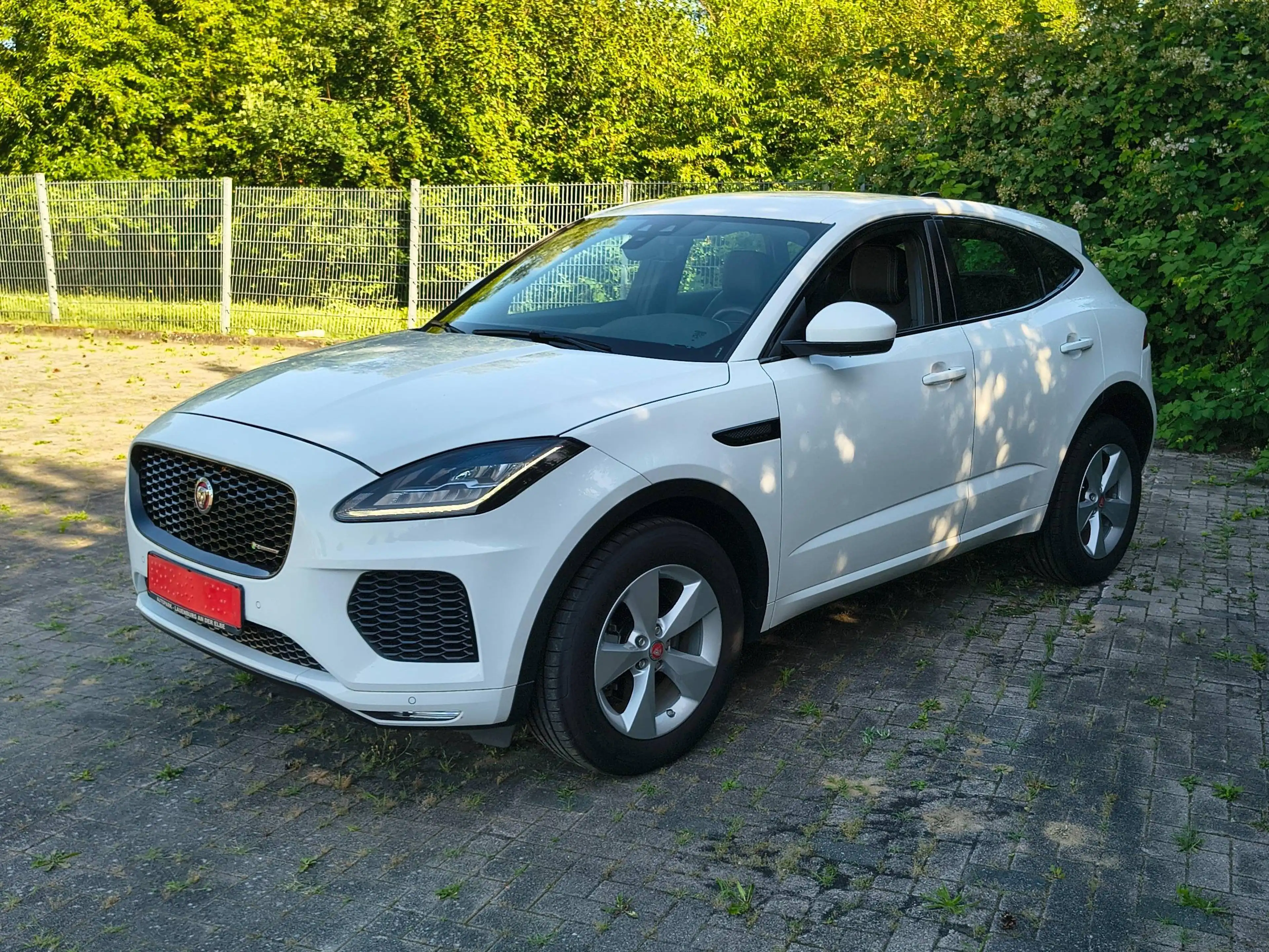 Jaguar E-Pace R-Dynamic S — photo 4