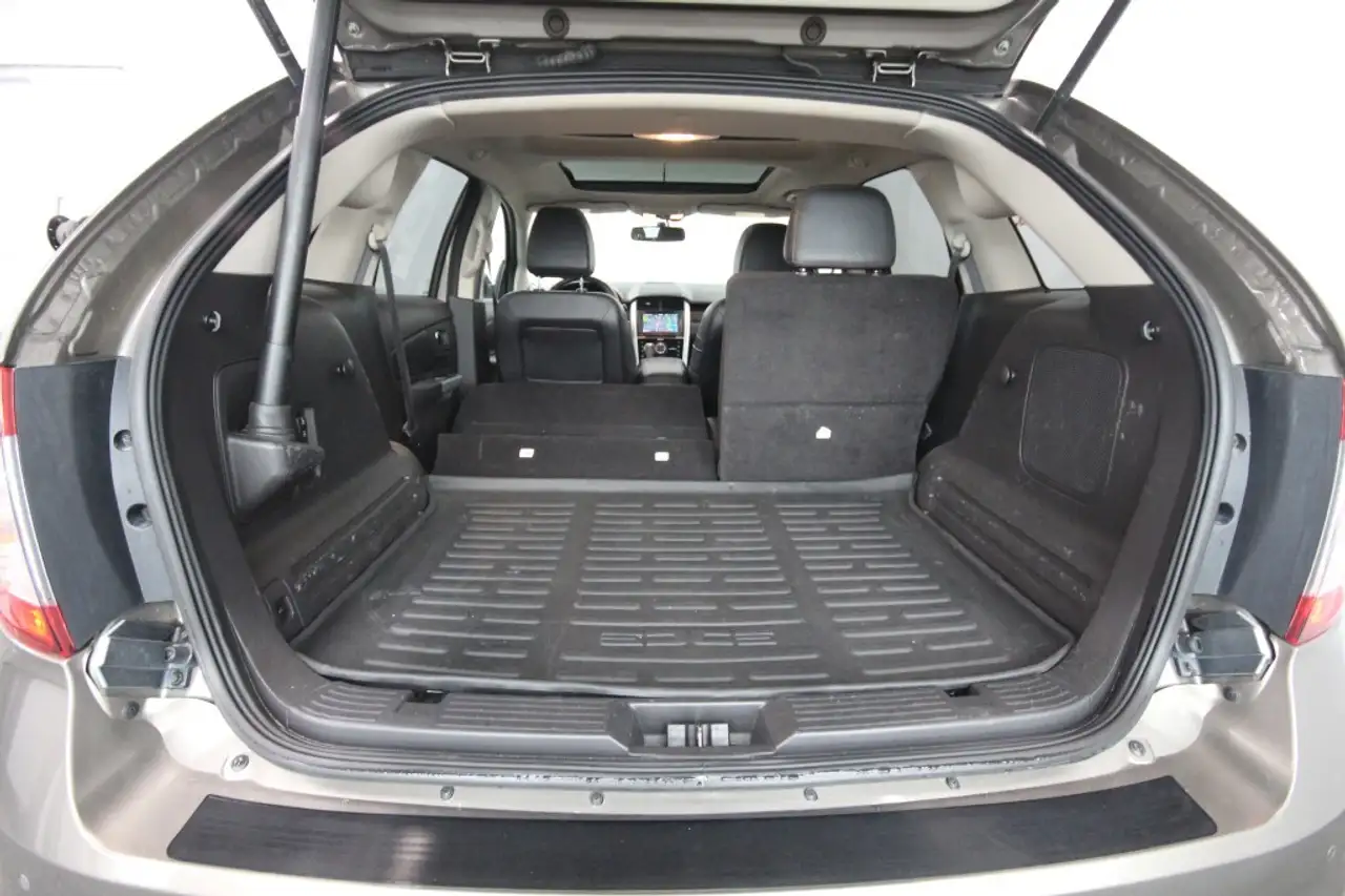 Ford Edge снимка Ford Edge