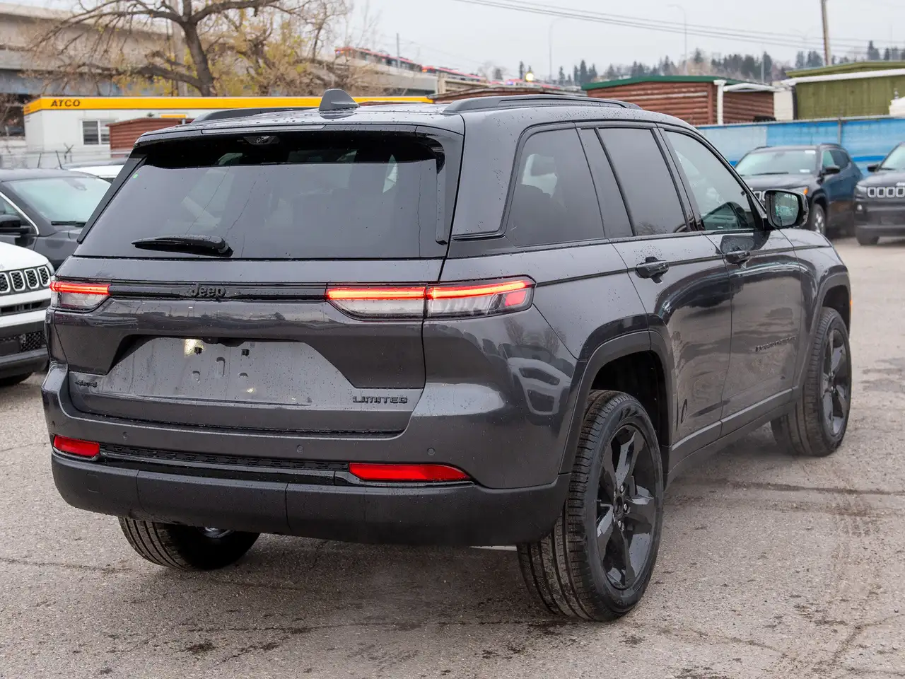 Jeep Grand Cherokee снимка Jeep Grand Cherokee