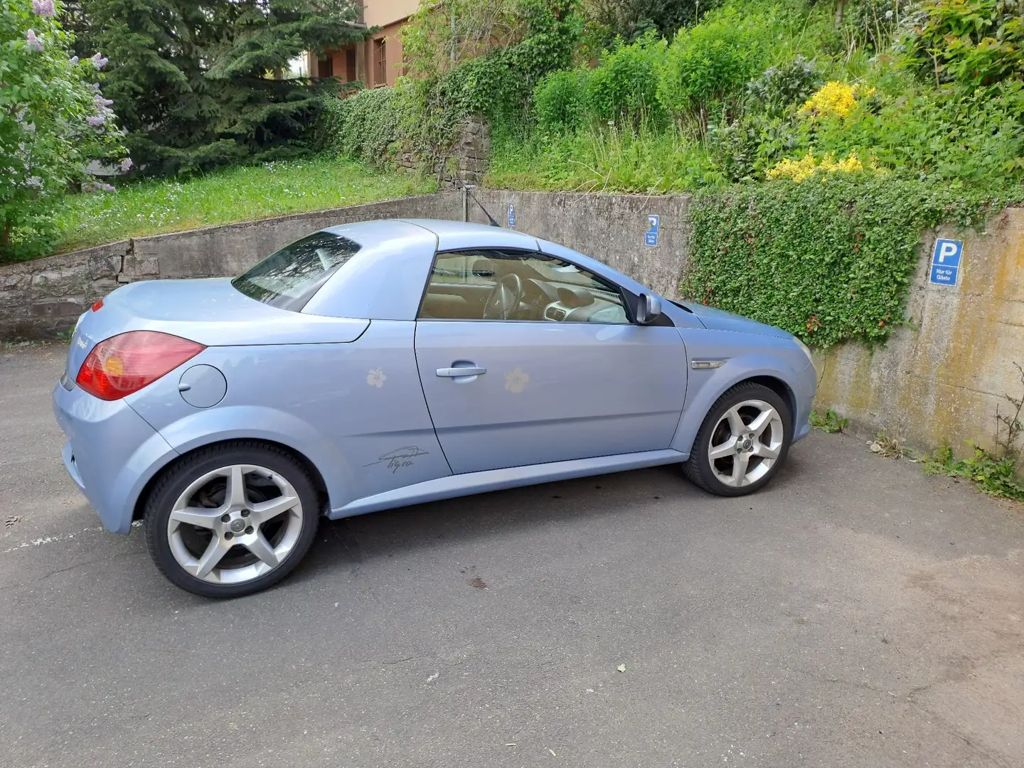 Opel Tigra Roadster - 1