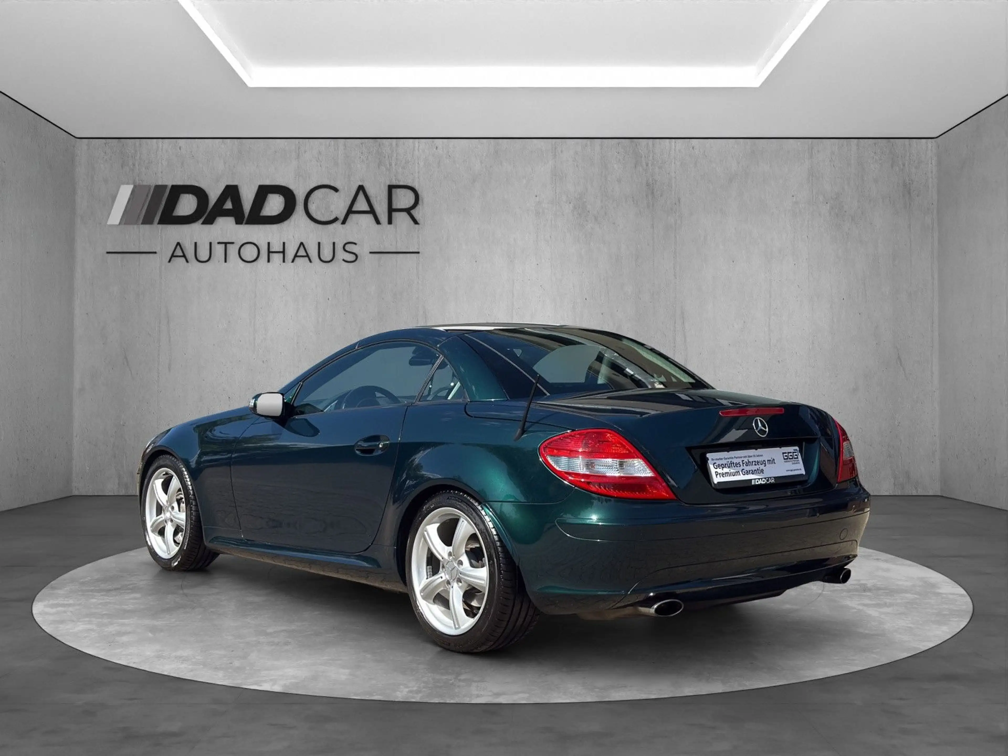 Mercedes-Benz SLK 350 *CARPLAY*PDC*NACKENHEIZUNG*LEDER* — photo 8