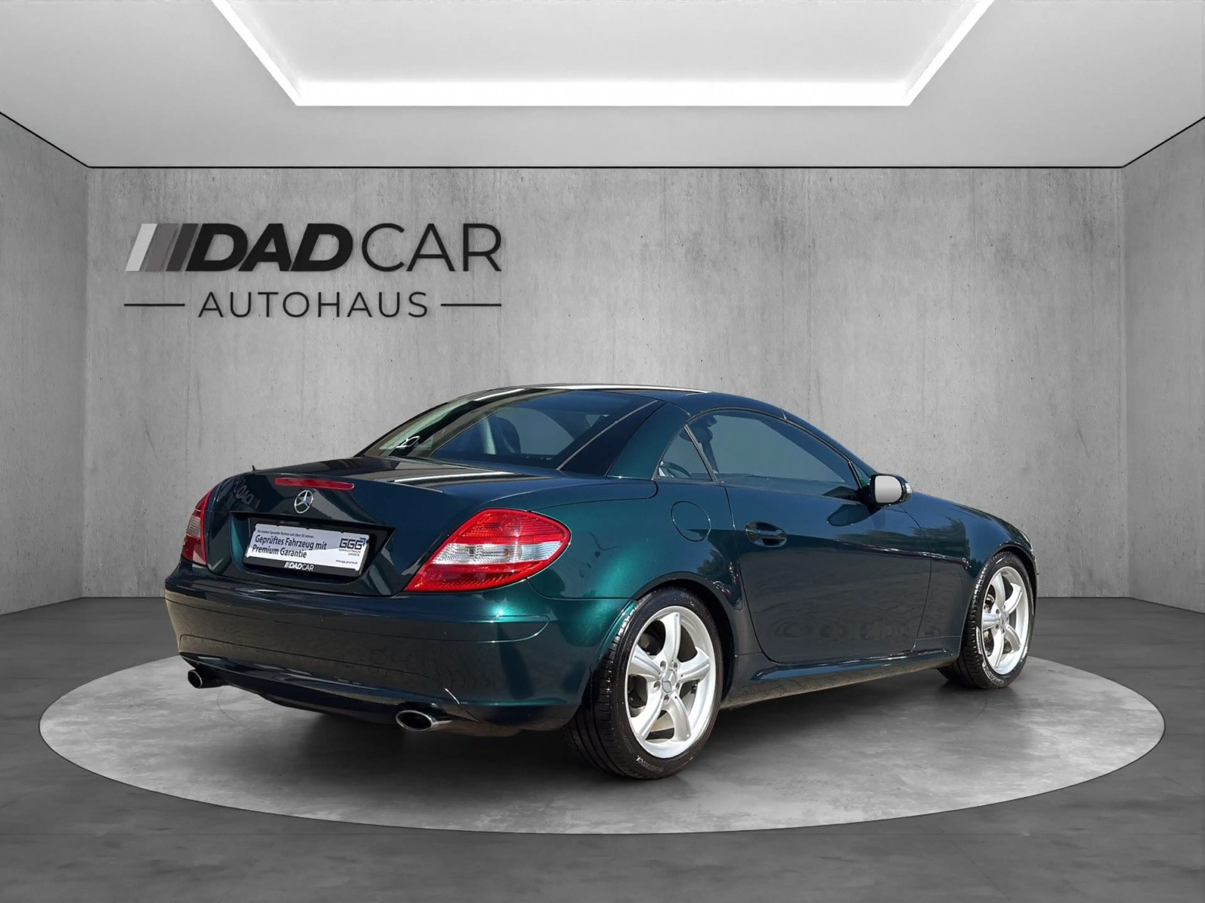 Mercedes-Benz SLK 350 *CARPLAY*PDC*NACKENHEIZUNG*LEDER* — photo 9