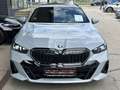 BMW 520 d Touring xDrive M-Paket PRO Aut. / AHK / PANO ... Grau - thumbnail 3