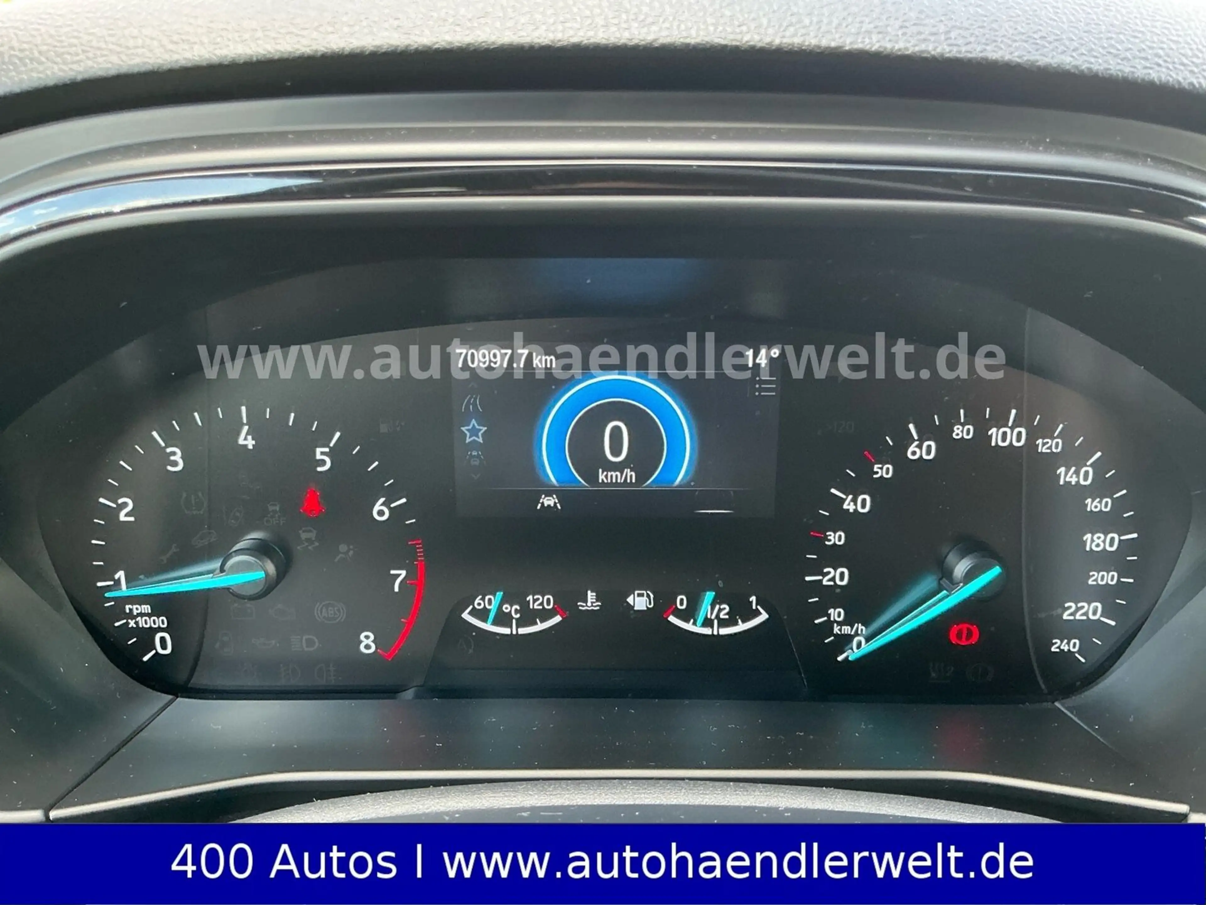 Ford Focus Turnier 1.0 EcoBoost ST-Line — photo 10