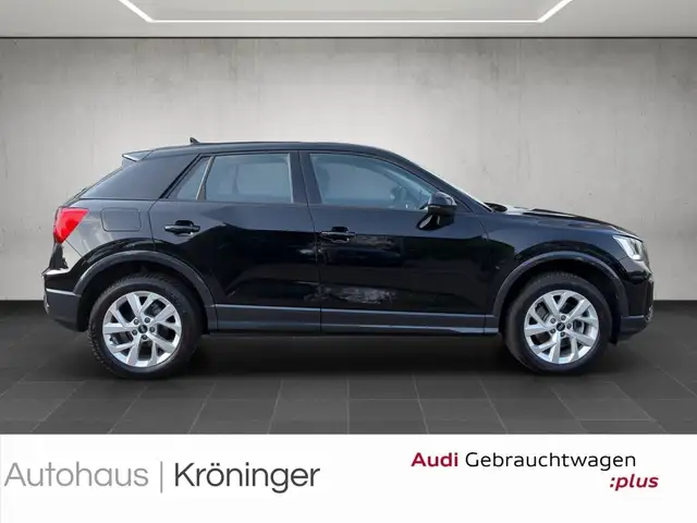 Audi Q2 view 4