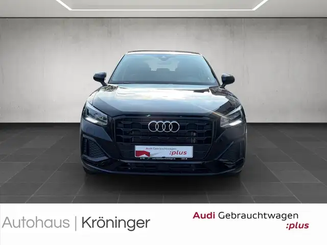 Audi Q2 view 5