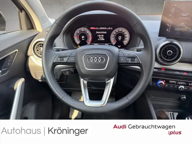 Audi Q2 view 11